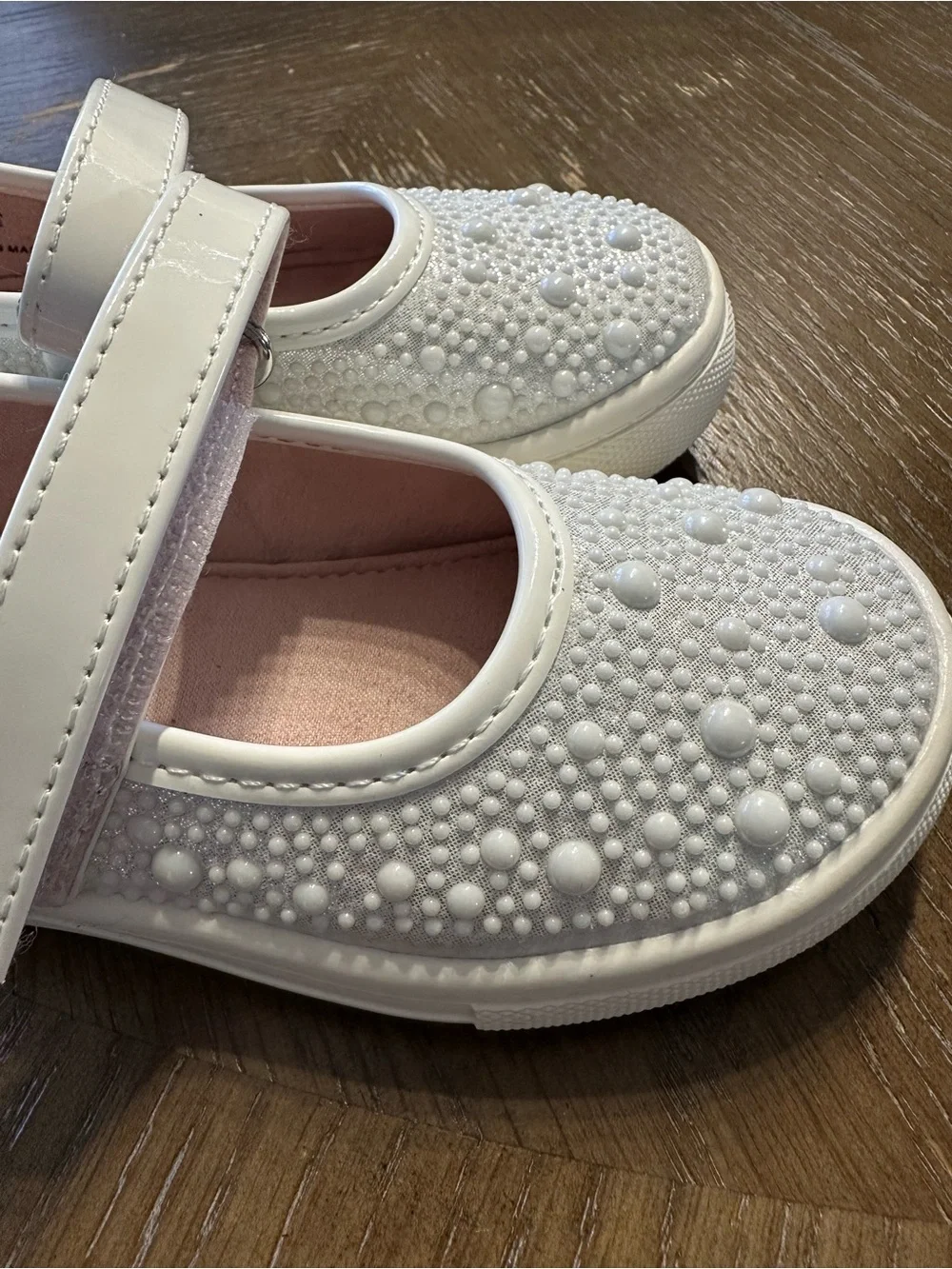 Adorable toddler slide on shoes